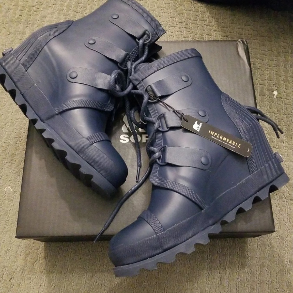 Sorel Joan Wedge Rain Boots Navy Size 7